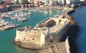 Why rent a car in Heraklion?